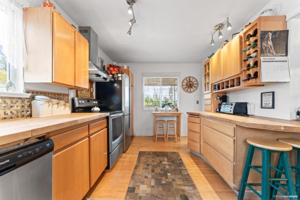 17307 58th Avenue, Surrey, BC V3S1K7 Photo 4