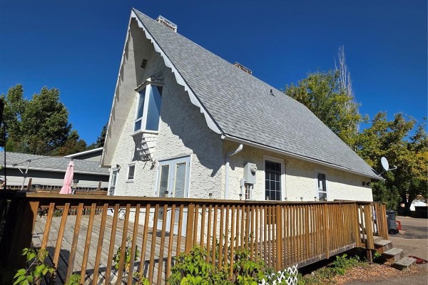 2pc Bathroom - 1731 Centennial Crescent, North Battleford, SK S9A3J2 Photo 4