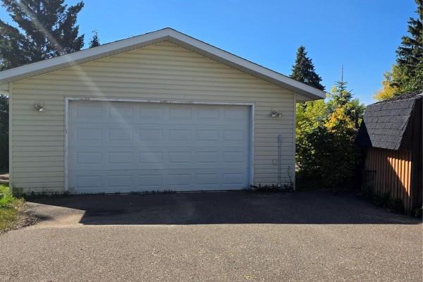 Bedroom - 1731 Centennial Crescent, North Battleford, SK S9A3J2 Photo 5