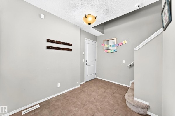 Den - 17311 120 St Nw, Edmonton, AB T5X0J6 Photo 4