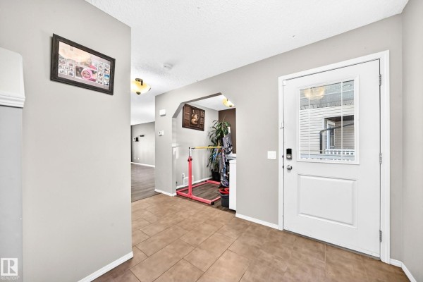 Den - 17311 120 St Nw Nw, Edmonton, AB T5X0J6 Photo 4