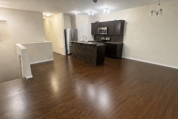 4pc Bathroom - 1736 C Avenue N, Saskatoon, SK S7L1L7 Photo 5