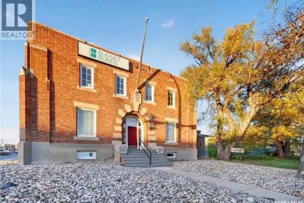 1736 Dewdney Avenue, Regina, SK S4N4X8 Photo 4