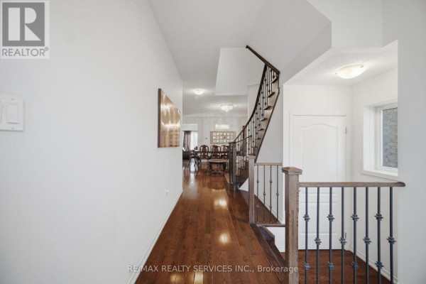 Kitchen - 1736 Douglas Langtree Drive, Oshawa, ON L1K0X3 Photo 4