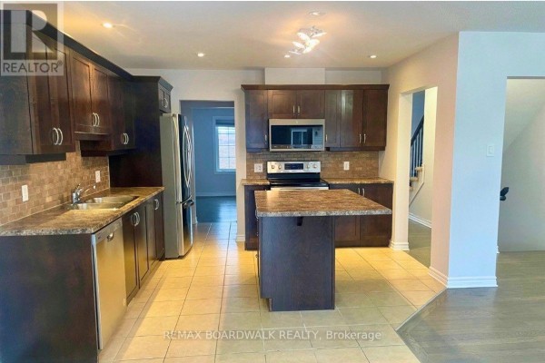 Living room - 1736 Maple Grove Road, Ottawa, ON K2S0G4 Photo 2