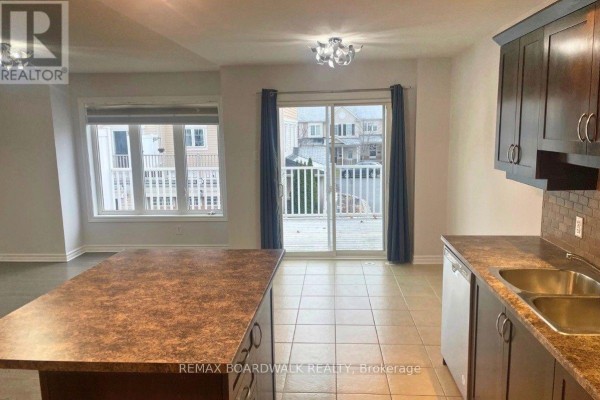 Kitchen - 1736 Maple Grove Road, Ottawa, ON K2S0G4 Photo 4