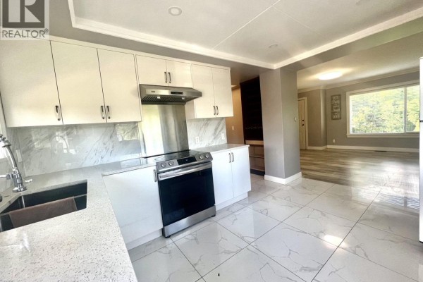 17382 Ford Road Detour, Pitt Meadows, BC V3Y0A6 Photo 5