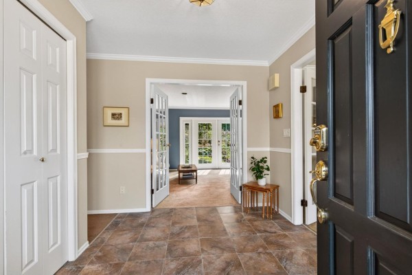 17394 28a Avenue, Surrey, BC V3Z0E7 Photo 4