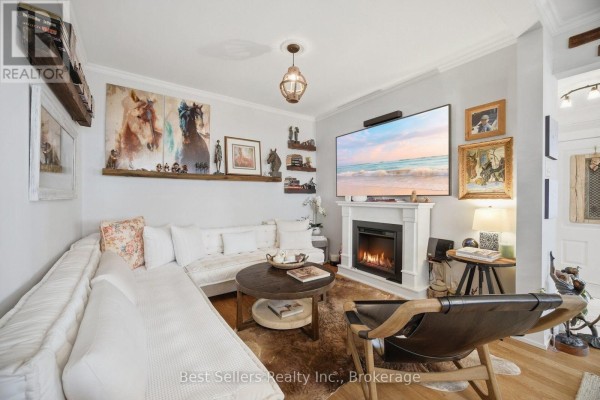 Sunroom - 174 Angelene Street, Mississauga, ON L5G1X2 Photo 4