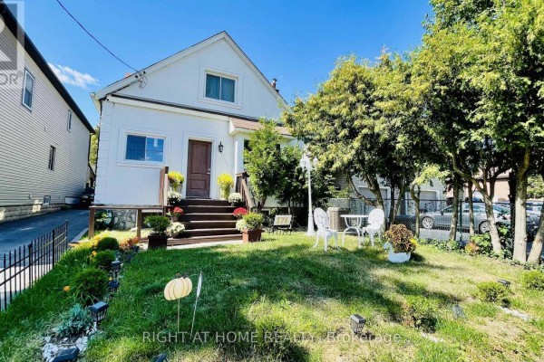 174 Aylesworth Avenue, Toronto, ON, photo 3