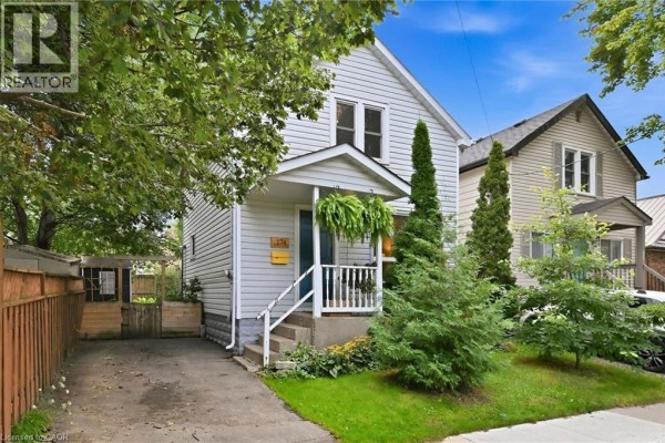 Kitchen - 174 Beech Street, St  Catharines, ON L2R2C6 Photo 3