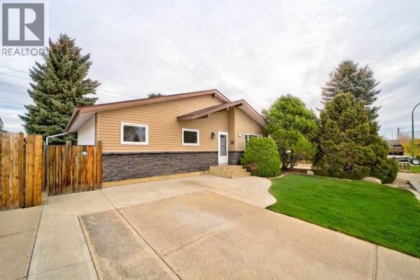 Bedroom - 174 Eagle Road N, Lethbridge, AB T1H4S6 Photo 2