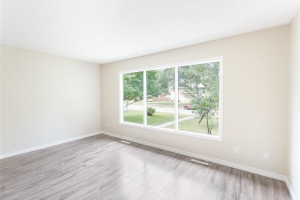 Primary Bedroom - 174 Hazelwood Crescent, Winnipeg, MB R2M4E6 Photo 4