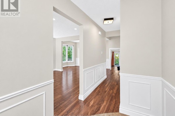 174 Highview Avenue E, London South, ON N6C5G7 Photo 3
