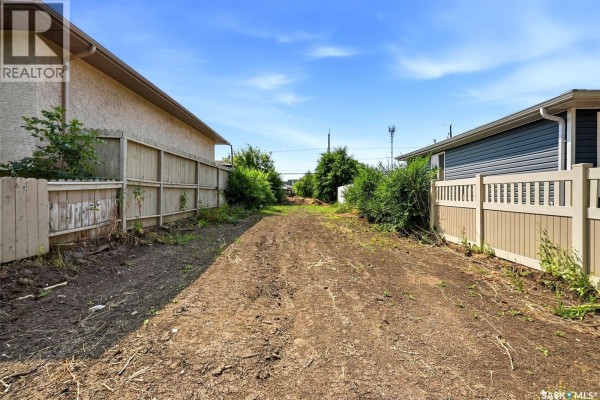 174 Osler Street, Regina, SK S4R1V2 Photo 4
