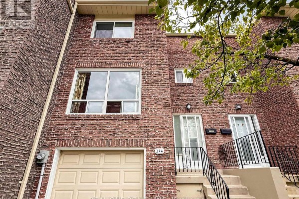 Primary Bedroom - 174 Rusty Crestway, Toronto, ON M2J2Y6 Photo 4