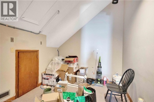 174 Stanley Street Unit# 300 Upper, Brantford, ON, photo 2