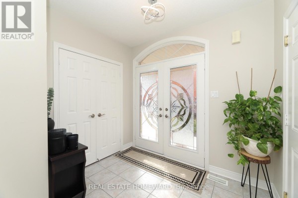 Dining room - 174 Tormina Boulevard, Whitby, ON L1R3R5 Photo 4