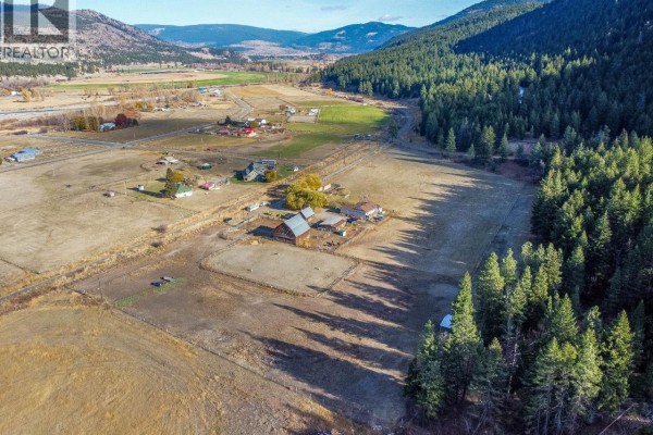 Primary Bedroom - 1740 Macaulay Road, Merritt, BC V0K2L0 Photo 5