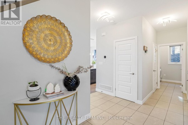 1742 Applerock Avenue, London North, ON N6G0X7 Photo 4