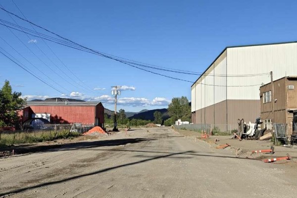 1742 Industrial Way, Lumby, BC V0E2G0 Photo 4