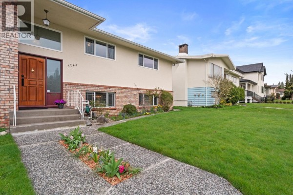 1743 Taralawn Court, Burnaby, BC V5B3H4 Photo 3