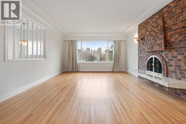 1743 Taralawn Court, Burnaby, BC V5B3H4 Photo 5