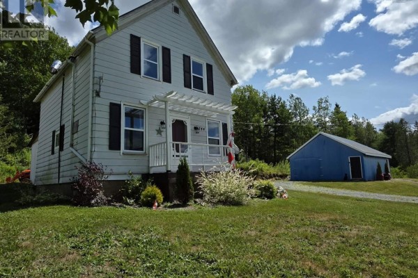 Living room - 1744 Highway 336, Dean, NS B0N2M0 Photo 3