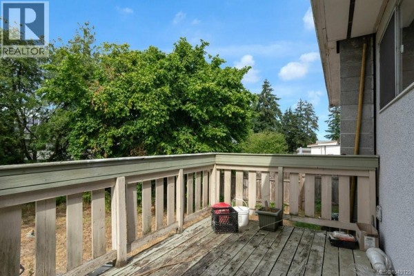 Studio - 1746 & 1756 Meredith Rd, Nanaimo, BC V9S2M4 Photo 4
