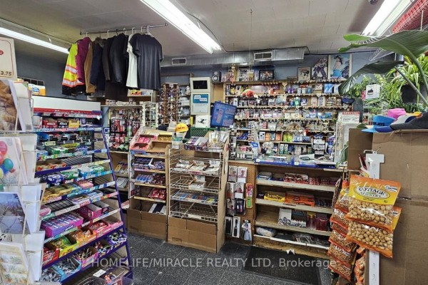 1747 Keele Street, Toronto, ON M6M3W9 Photo 3