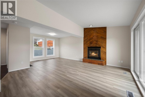 Bedroom - 1748 North River Drive, Kamloops, BC V2B7N7 Photo 4