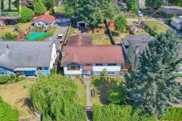 1749 Dorset Avenue, Port Coquitlam, BC V3B2A3 Photo 3