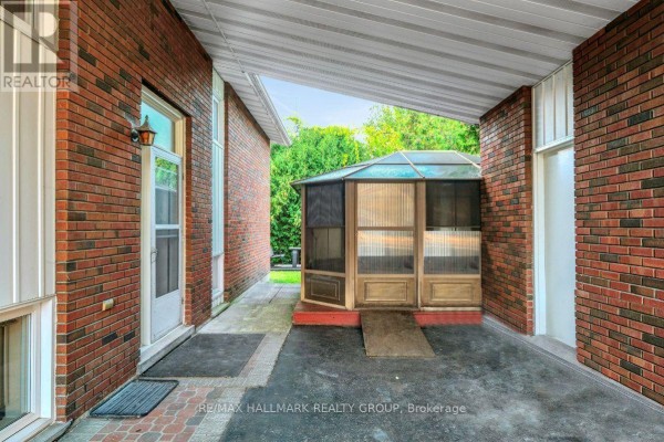 175 Carillon Street, Ottawa, ON K1L5X9 Photo 3