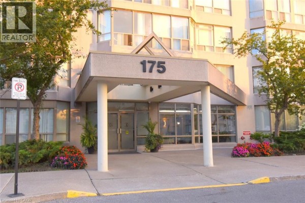 175 Cedar Avenue Unit# 215, Richmond Hill