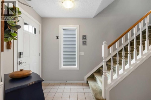 Dining room - 175 Coverton Heights Ne, Calgary, AB T3K5B2 Photo 2