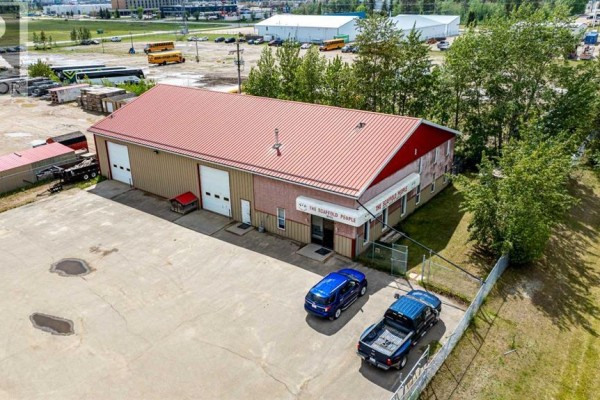 175 Pine Street, Rural Red Deer County, AB, photo 2