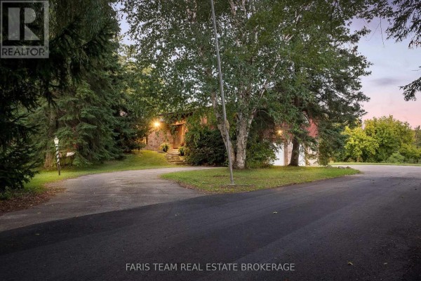 175 South Summit Farm Road, King, ON, photo 3
