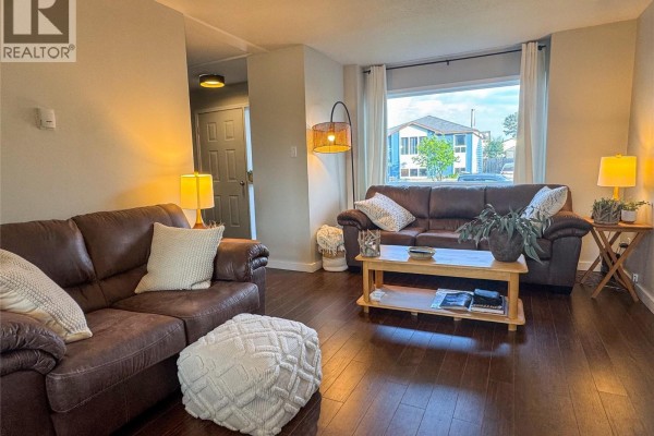 Recreation room - 175 Valleyview Crescent, Tumbler Ridge, BC V0C2W0 Photo 2