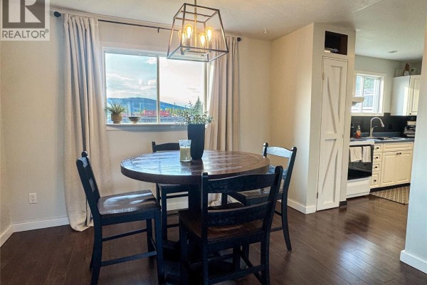 Dining room - 175 Valleyview Crescent, Tumbler Ridge, BC V0C2W0 Photo 5