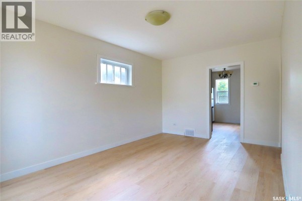 A&b 1750 Wallace Street, Regina, SK, photo 3
