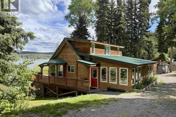1753 Simon Bay Road, Fraser Lake, BC, photo 2