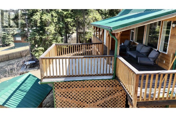 Den - 1753 Simon Bay Road, Fraser Lake, BC V0J1S0 Photo 5