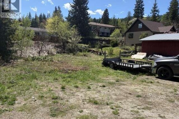 1755 Cook Avenue, Rossland, BC V0G1Y0 Photo 4