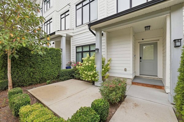 17557 100 Avenue, Surrey, BC, photo 2