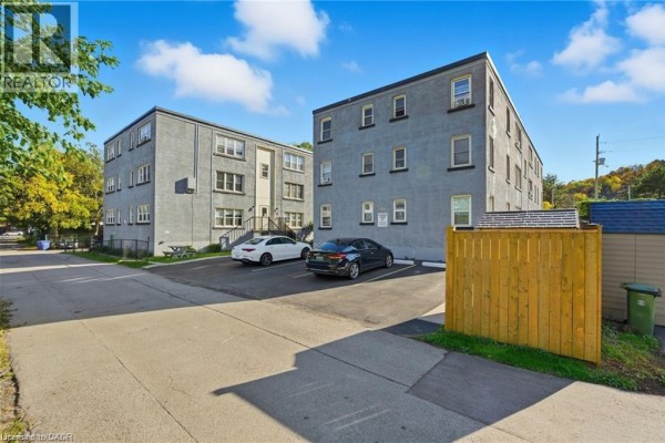 1759 King Street E Unit# 33, Hamilton, ON, photo 2
