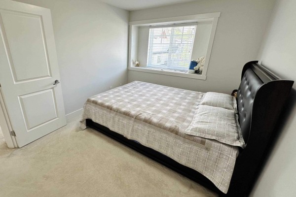 176 13898 64 Avenue, Surrey, BC V3W1L6 Photo 5