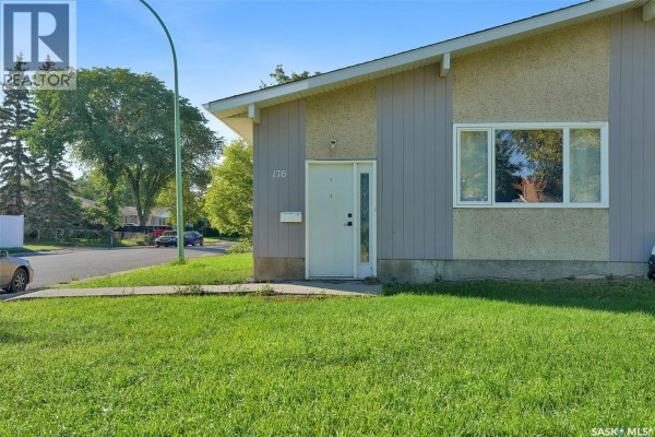 4pc Bathroom - 176-178 Rothwell Crescent, Regina, SK S4N1R8 Photo 4