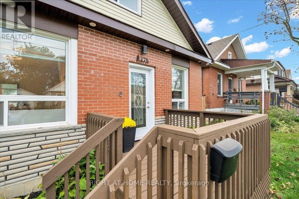 Living room - 176 Burk Street, Oshawa, ON L1J4C3 Photo 2