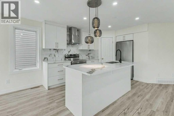 Foyer - 176 Covehaven Road Ne, Calgary, AB T2K5W7 Photo 5