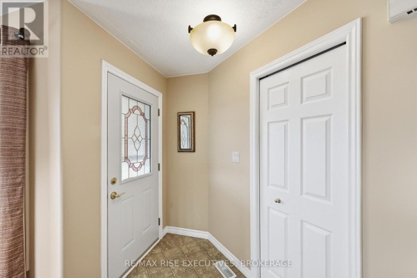 Kitchen - 176 Macdougall Drive, Loyalist, ON K7N0A2 Photo 3